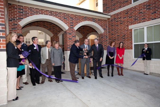 Farris Hall dedication